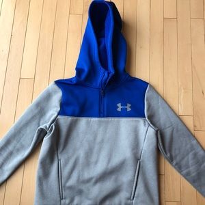 Under Armour half zip pull-over